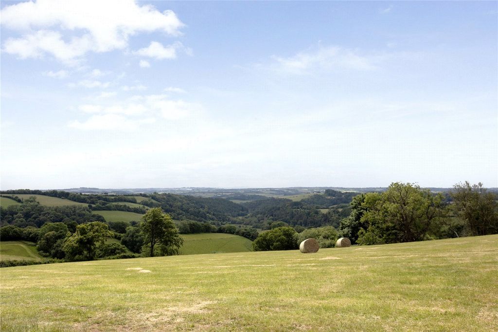 Property photo 2 of 3 Land