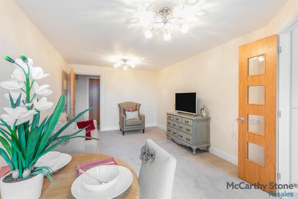 Property photo 3 of 29 x-11.Jpg