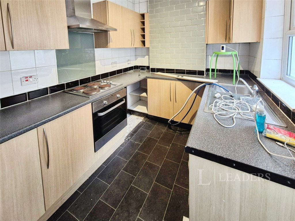 Property photo 2 of 11 Picture No. 08