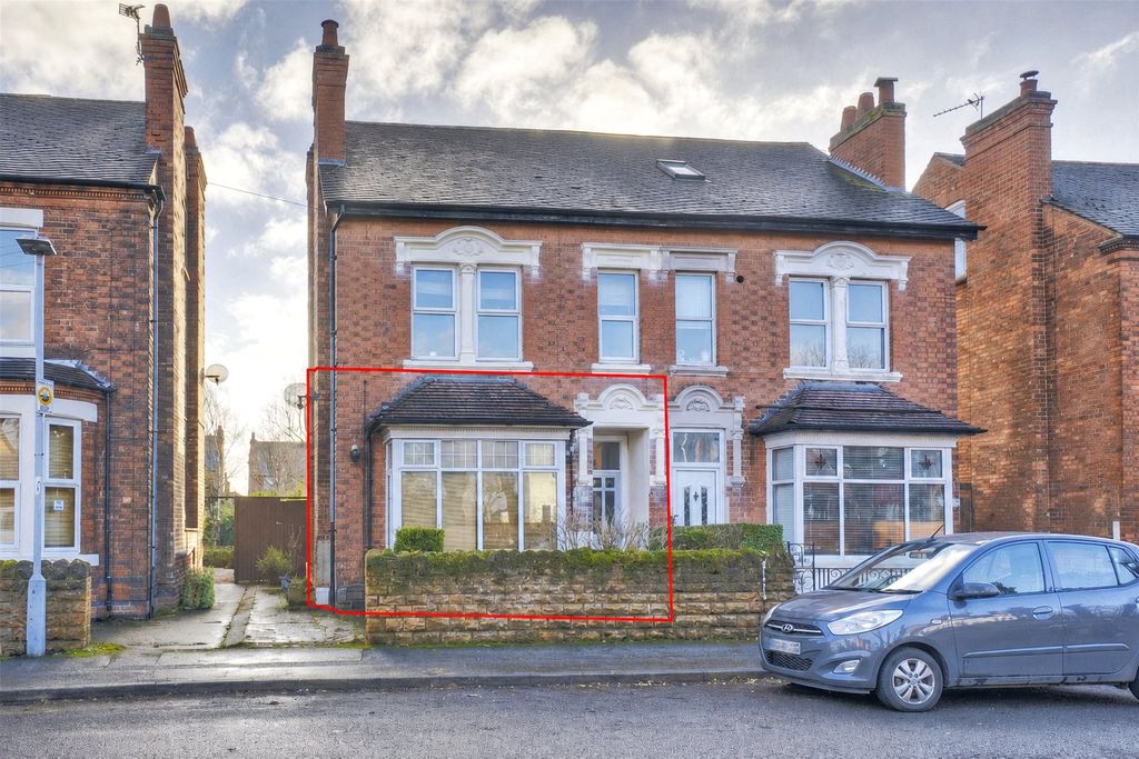 Property photo 1 of 11 Picture No. 02