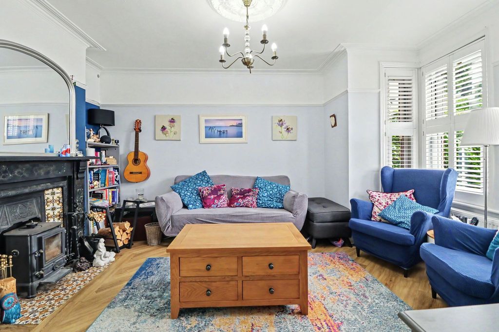 Property photo 3 of 13