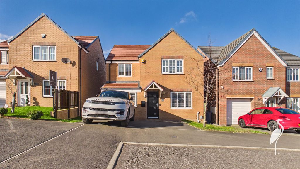 Property photo 1 of 31