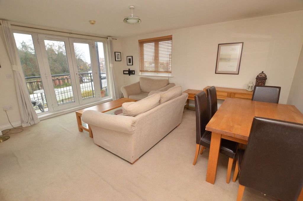 Property photo 2 of 14 Living Room