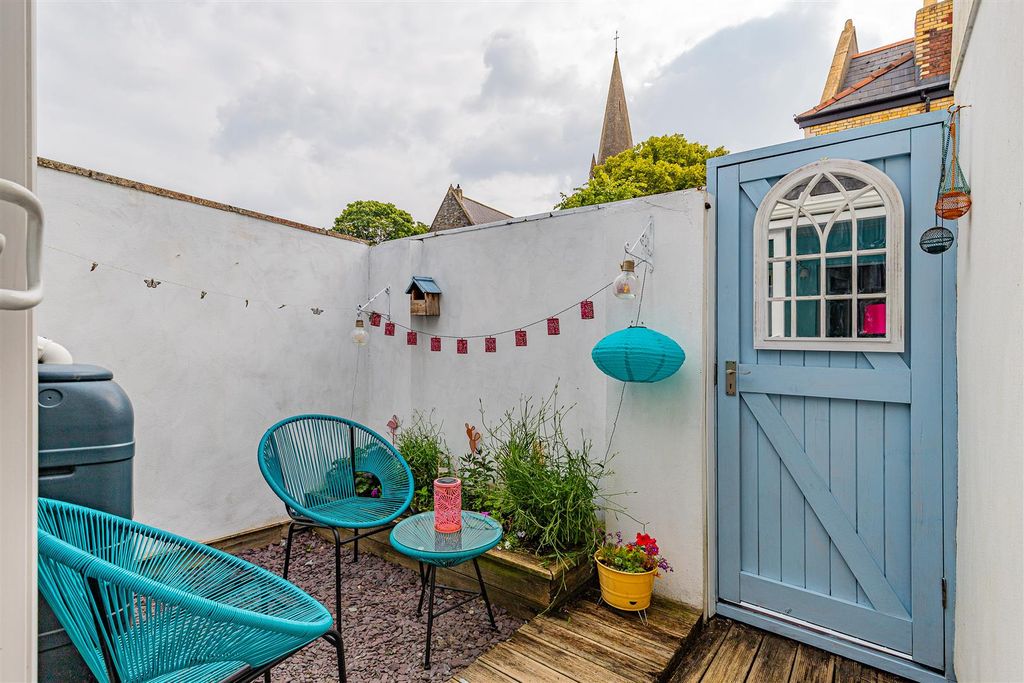 Property photo 1 of 15 Ty Bychan-1.Jpg