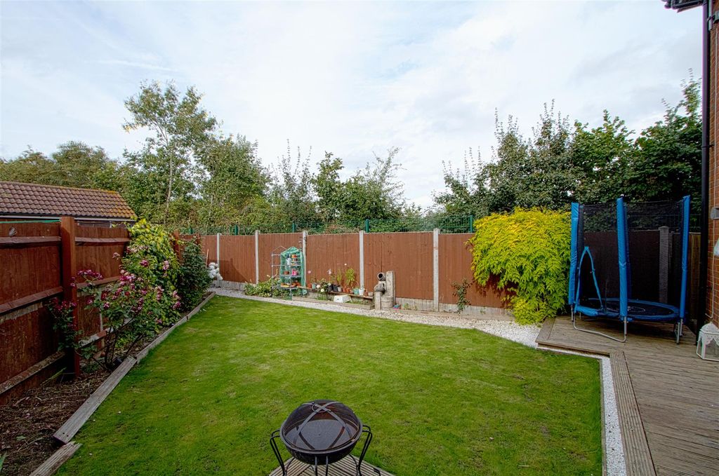 Property photo 1 of 13 Gard 1.Jpg