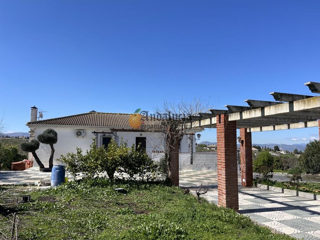 Property photo 2 of 50