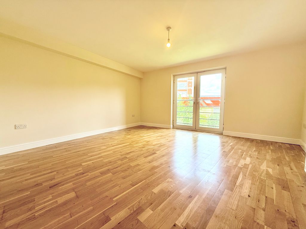 Property photo 2 of 9 Living Room
