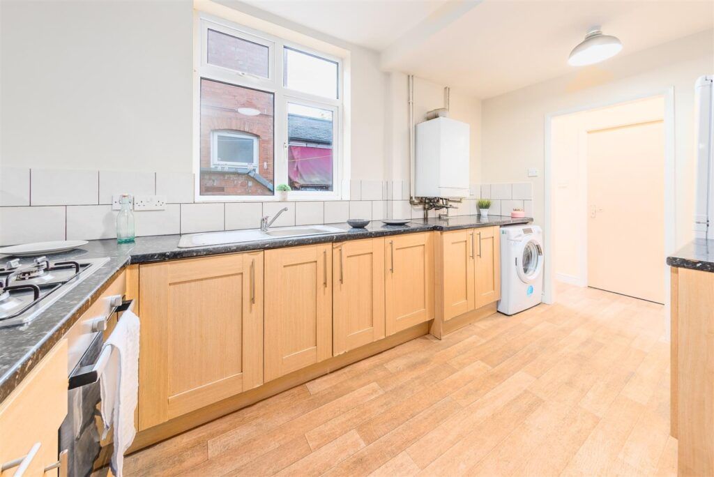 Property photo 3 of 22
