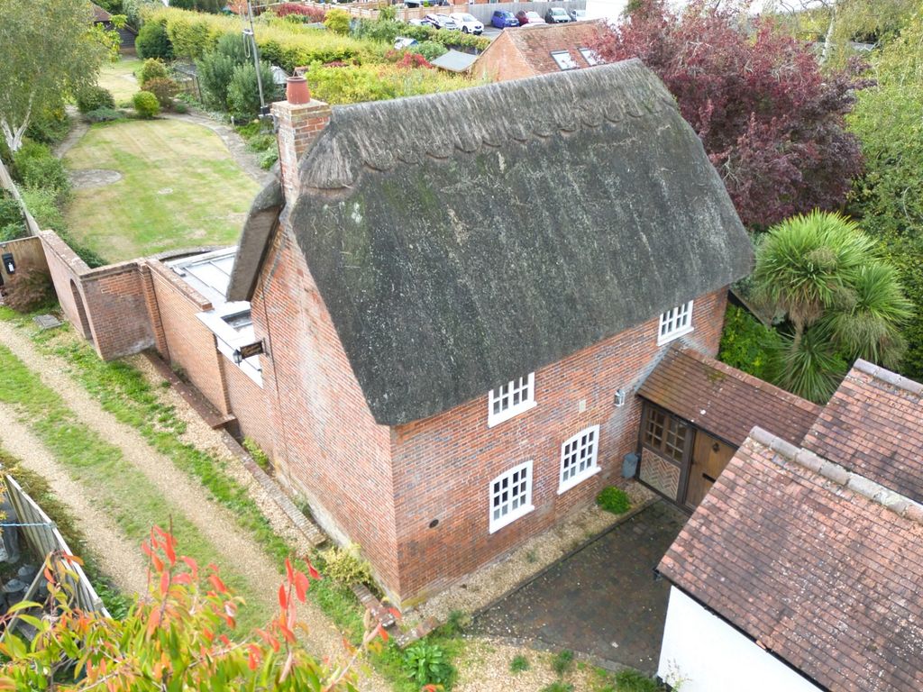 Property photo 2 of 16 Number 20