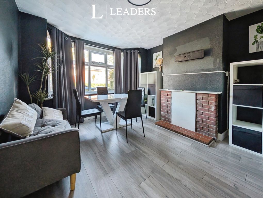 Property photo 2 of 17 Pbox-Img.Jpg