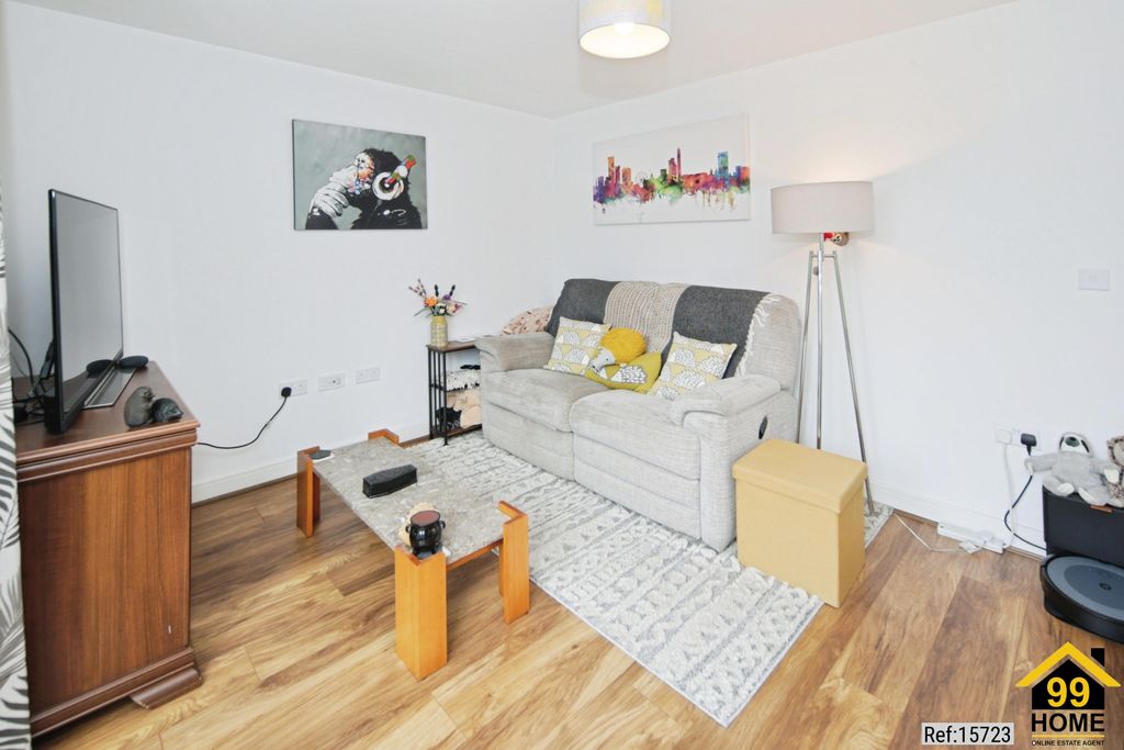 Property photo 2 of 20 Photo 1