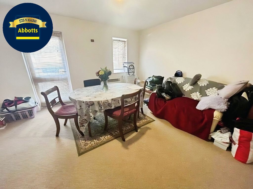 Property photo 3 of 5
