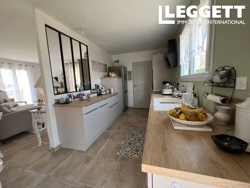 Property photo 3 of 10