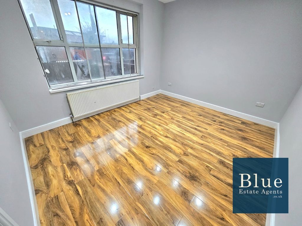 Property photo 2 of 14 Reception One