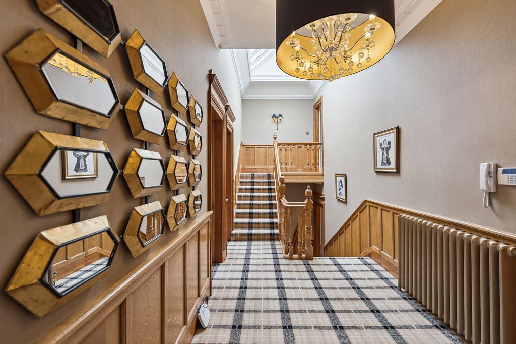 Additional image 39 of 5 bed town house for saleKings Gate, 33 Victoria Crescent Road, Dowanhill, Glasgow G12