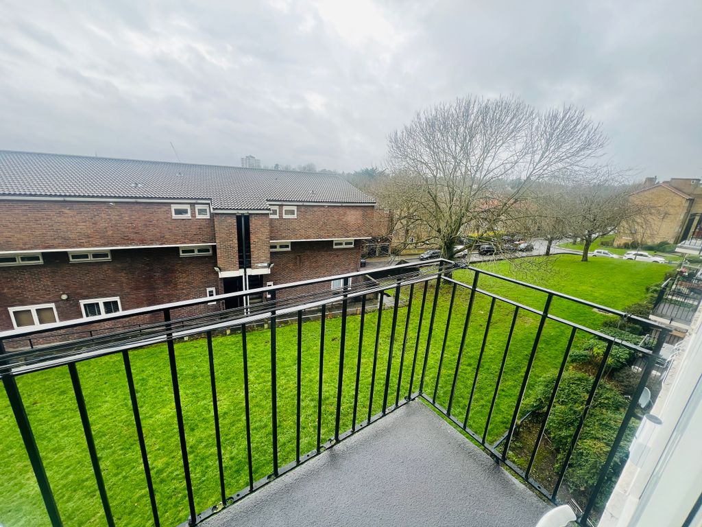 Property photo 3 of 12 Balcony