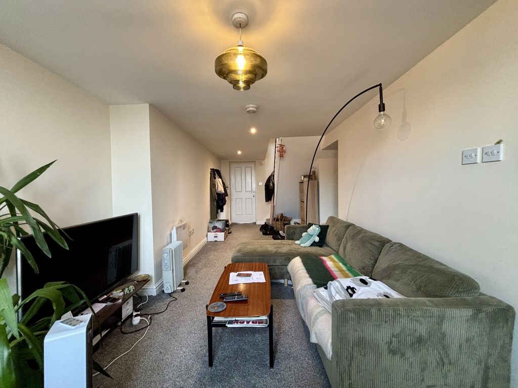 Property photo 2 of 14 Img_5365