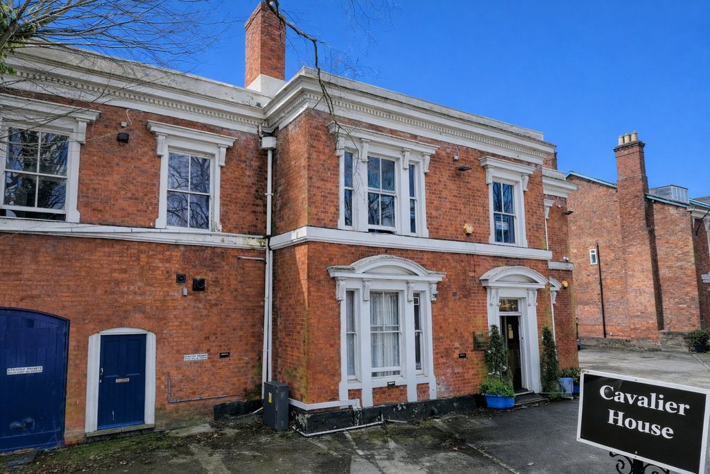 Property photo 2 of 13