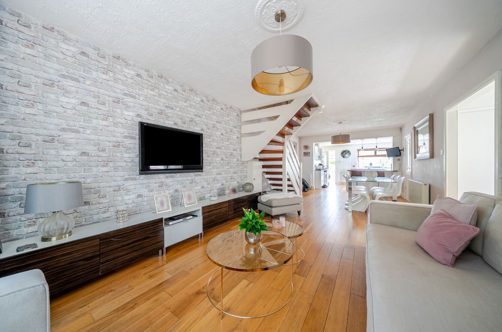 Property photo 2 of 20 1479530-19-6A391c...