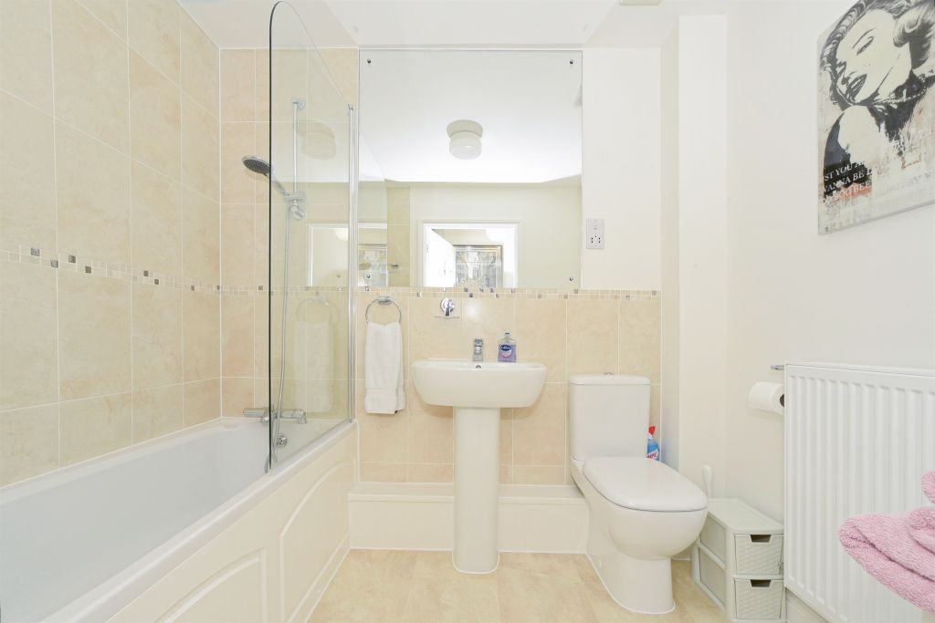 Property photo 3 of 12