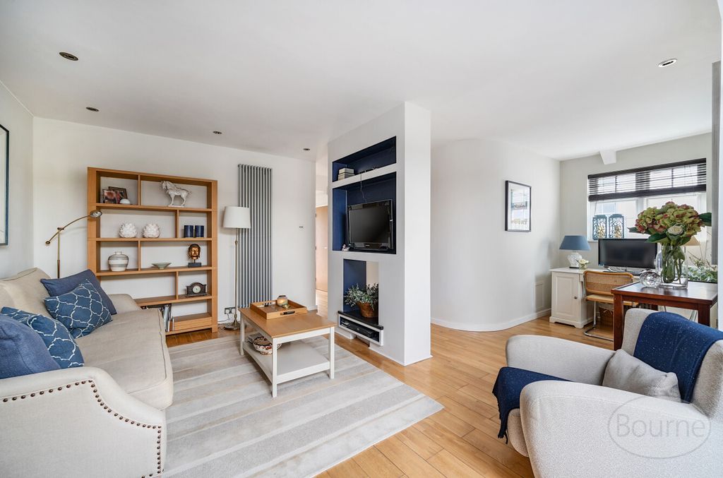 Property photo 2 of 22 1691E095-9B0E-495...