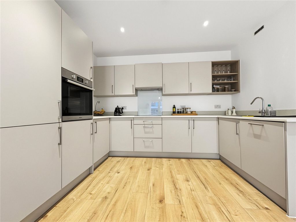 Property photo 2 of 13 Picture No. 05