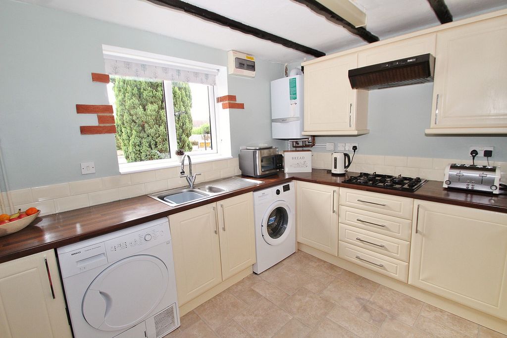 Property photo 3 of 14