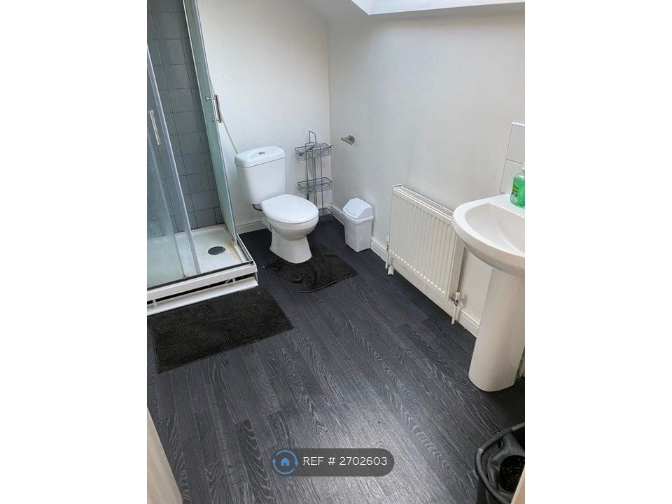 Property photo 3 of 4