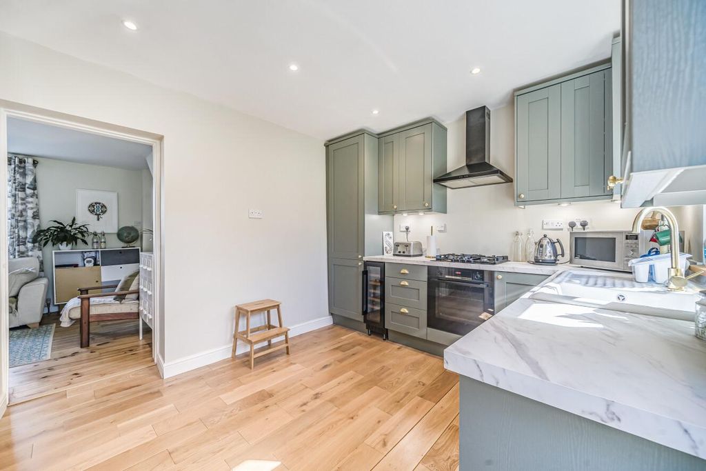 Property photo 2 of 16 Picture 2