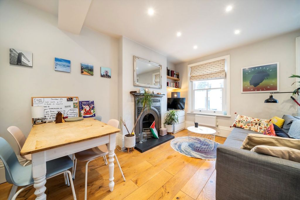 Property photo 3 of 6