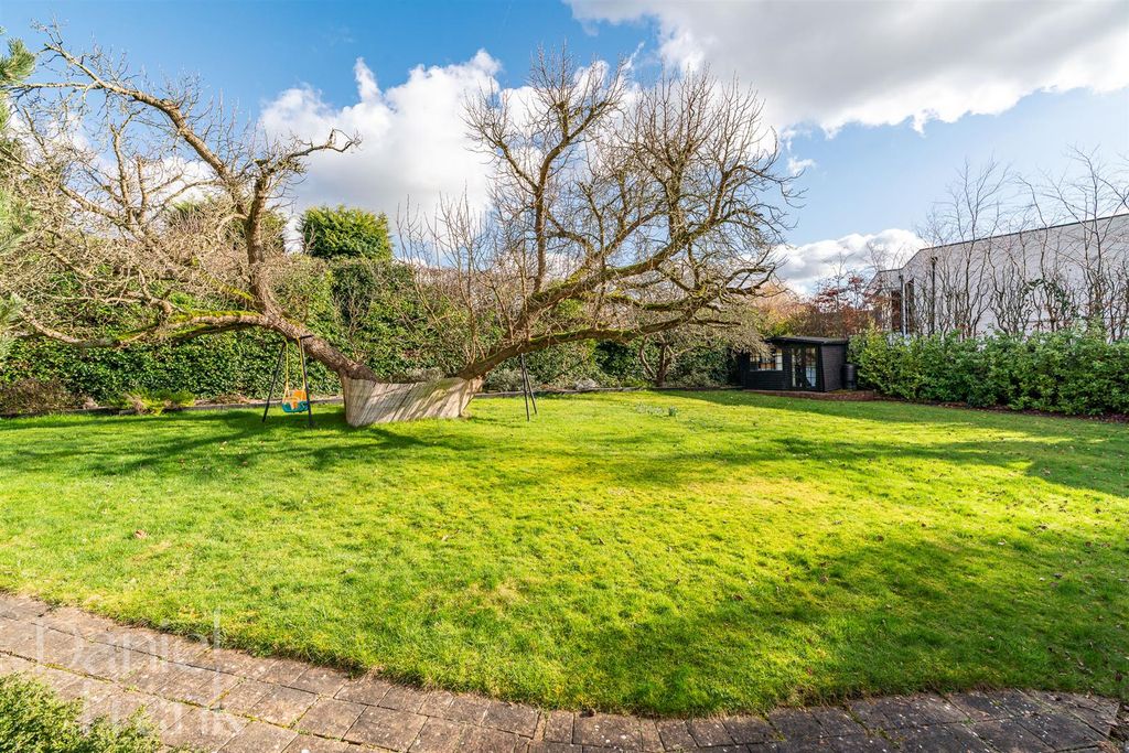 Additional image 40 of 5 bed detached house for saleTycehurst Hill, Loughton IG10