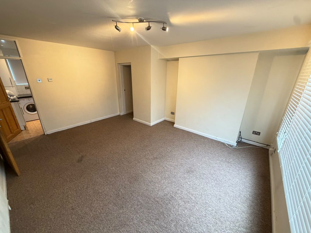 Property photo 3 of 6