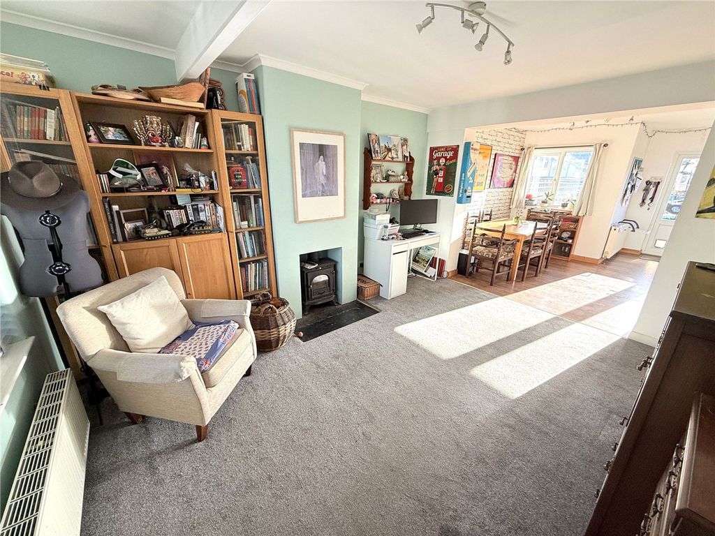 Property photo 2 of 14