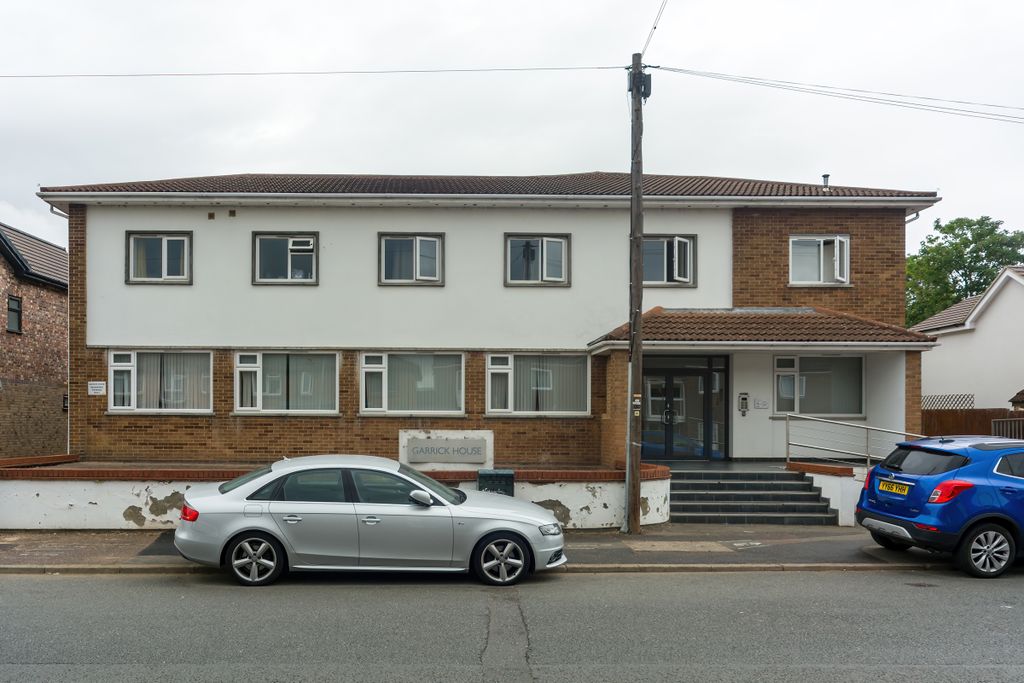 Property photo 1 of 14