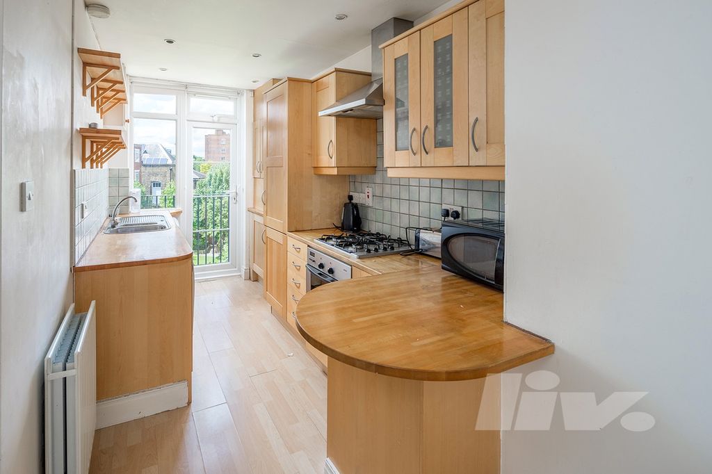 Property photo 2 of 7 Photo 2