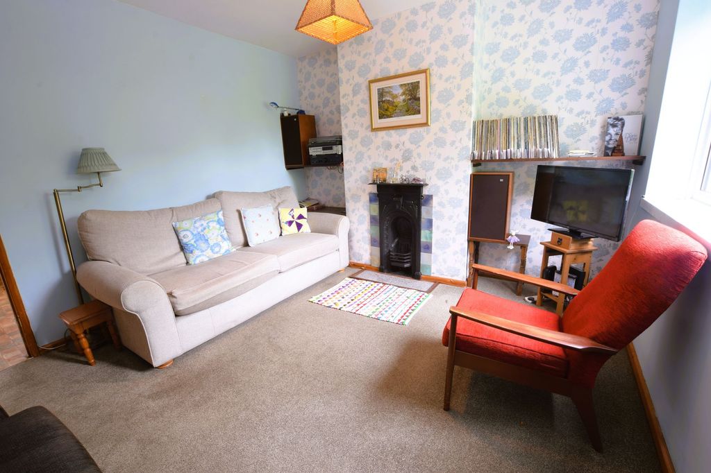 Property photo 2 of 16