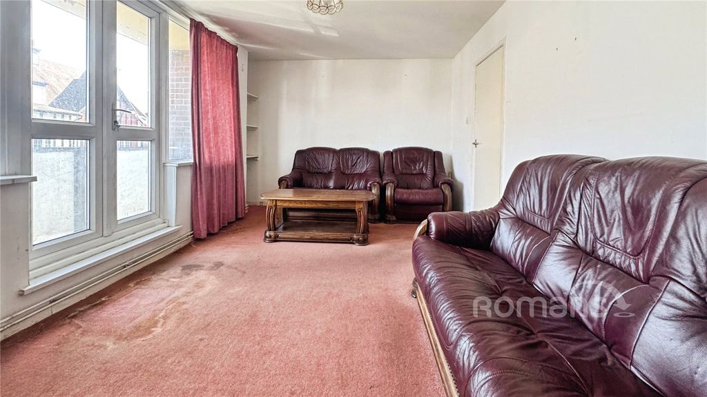 Property photo 2 of 12 Living Room