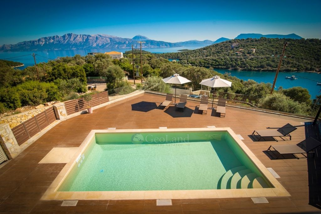 Property photo 2 of 38