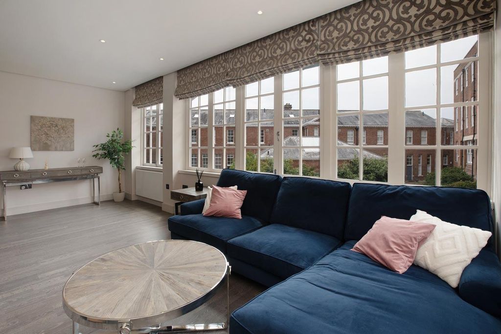 Property photo 2 of 10 Image