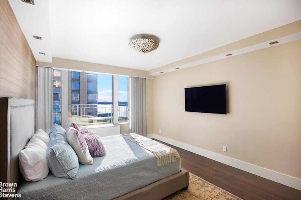 Property photo 3 of 8 <Alttext/>
