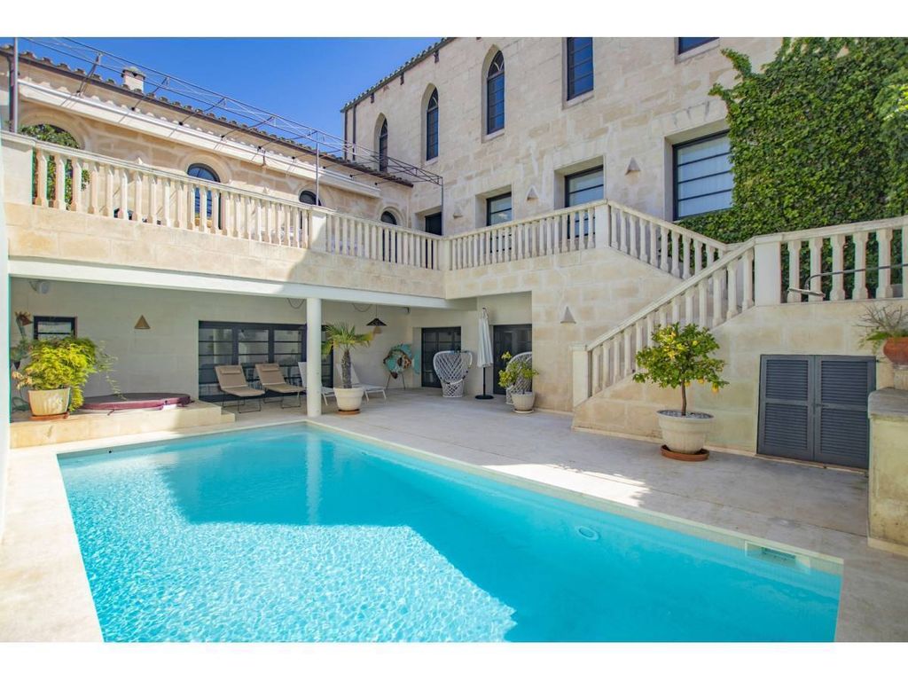 Property photo 1 of 30