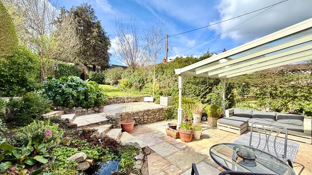 Property photo 2 of 18 Rear Garden