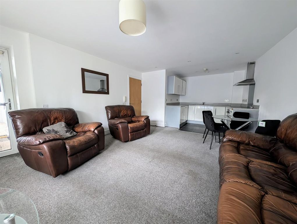 Property photo 1 of 7 Living Room.Jpg