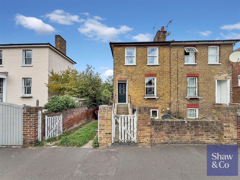 Property photo 2 of 13 Front.Jpeg