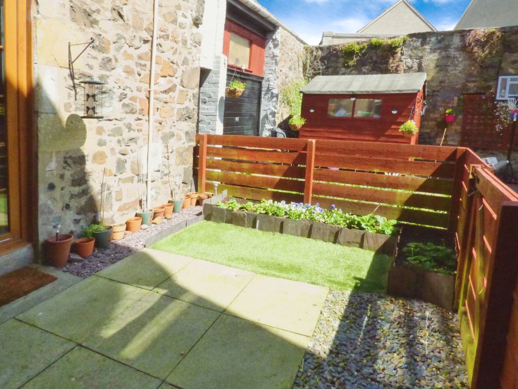Property photo 2 of 23 Rear Courtyard