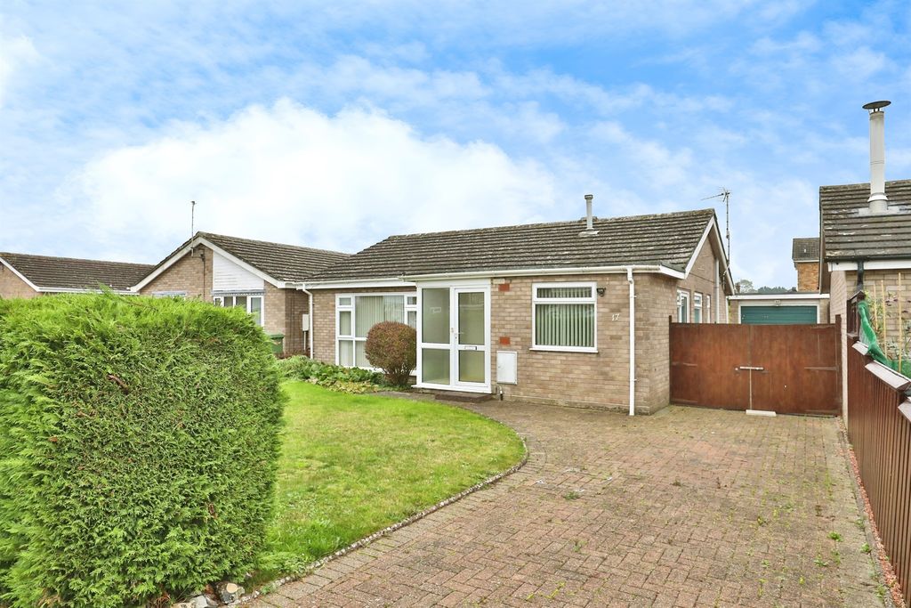 Property photo 1 of 17