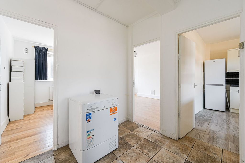 Property photo 1 of 24