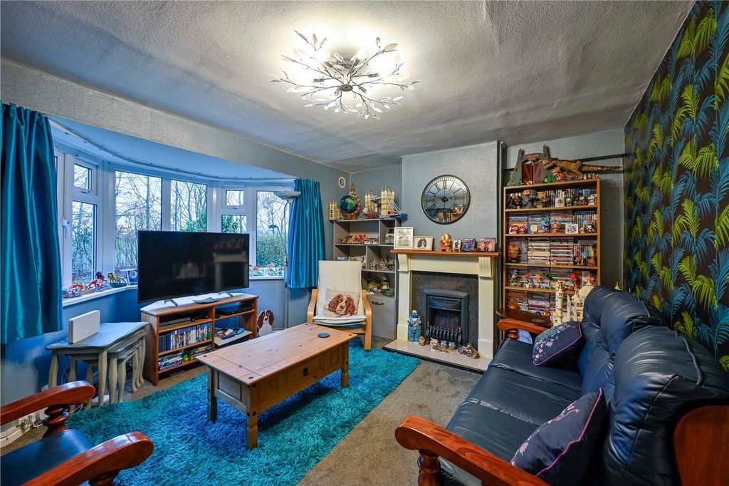 Property photo 3 of 16 Picture No. 02