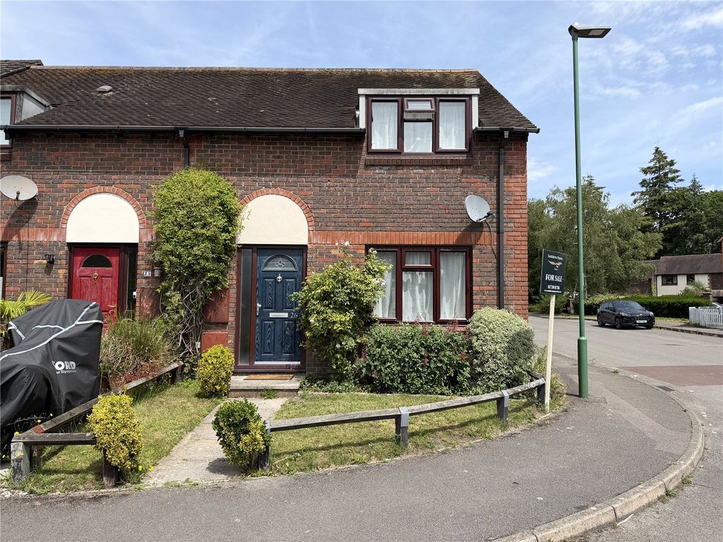 Property photo 2 of 15 Picture No. 23