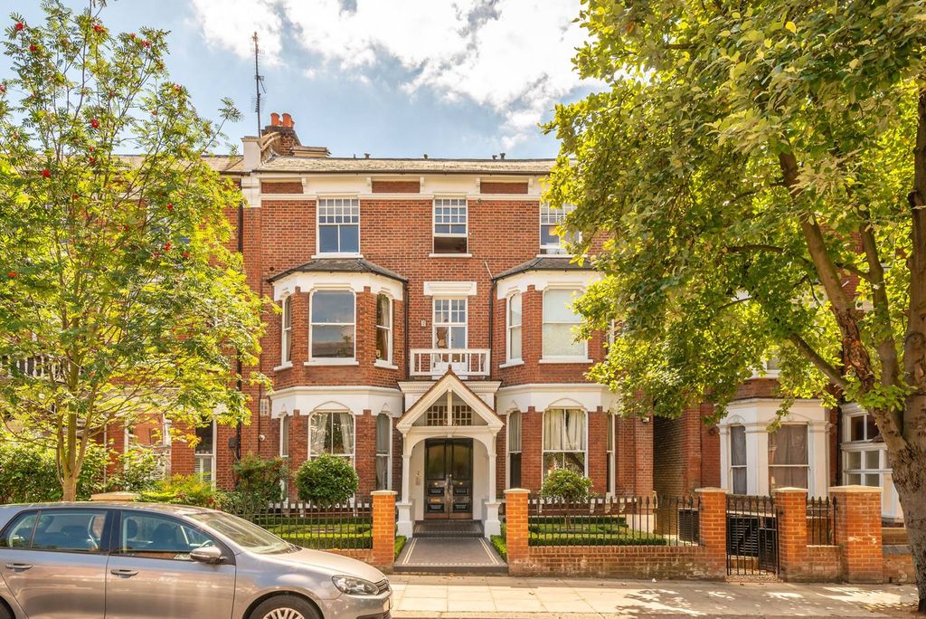 Property photo 2 of 7